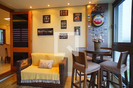 Sala de apartamento à venda com 3 quartos, 117m² em Petrópolis, Porto Alegre