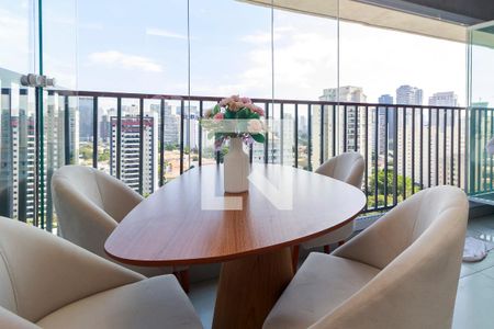 Sala - Varanda de apartamento à venda com 2 quartos, 47m² em Santo Amaro, São Paulo