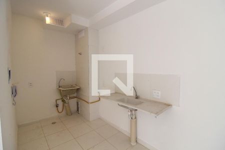 Sala/cozinha de apartamento para alugar com 2 quartos, 45m² em Jardim Gilda Maria, São Paulo
