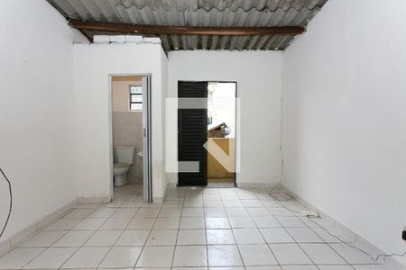 Suíte de casa para alugar com 1 quarto, 25m² em Guaiauna, São Paulo