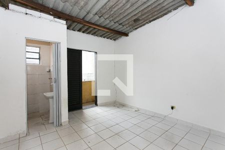 Suíte de casa para alugar com 1 quarto, 25m² em Guaiauna, São Paulo