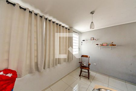 Casa para alugar com 3 quartos, 189m² em Parque Sao Rafael, São Paulo