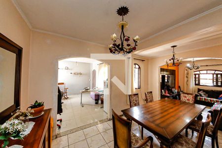 Casa para alugar com 3 quartos, 189m² em Parque Sao Rafael, São Paulo