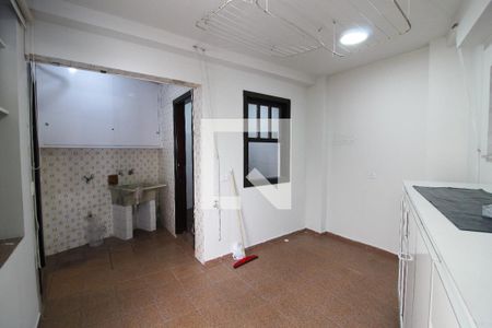 Área de Serviço de casa para alugar com 3 quartos, 230m² em Butantã, São Paulo