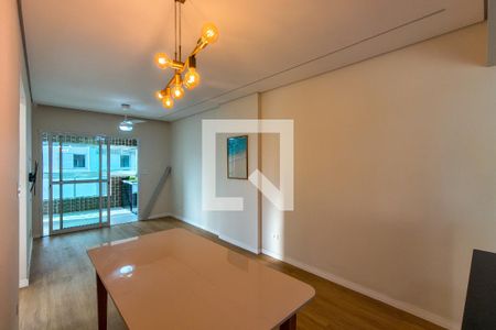 Sala de apartamento para alugar com 2 quartos, 69m² em Canto do Forte, Praia Grande