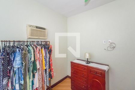 Quarto 1 de casa à venda com 3 quartos, 158m² em Realengo, Rio de Janeiro