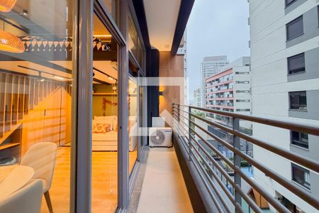 Varanda de kitnet/studio à venda com 1 quarto, 33m² em Vila Mariana, São Paulo
