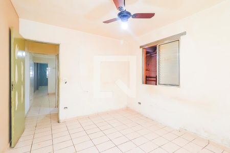Quarto de casa para alugar com 1 quarto, 80m² em Conjunto Residencial José Bonifácio, São Paulo