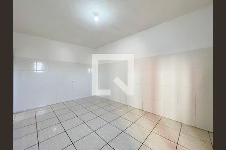 Quarto de casa para alugar com 1 quarto, 35m² em Helena Maria, Osasco