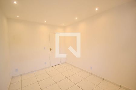 Casa para alugar com 2 quartos, 200m² em Jardim Alvorada, Nova Iguaçu