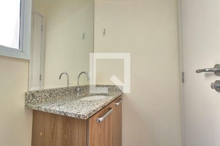 Banheiro de apartamento à venda com 2 quartos, 64m² em Vila Prost de Souza, Campinas