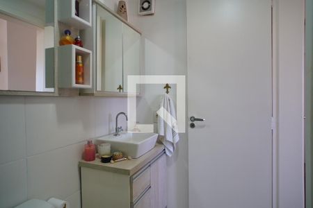 Banheiro  suíte  de apartamento à venda com 2 quartos, 50m² em Passo das Pedras, Porto Alegre