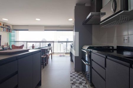Cozinha de apartamento à venda com 2 quartos, 82m² em Vila Dom Pedro I, São Paulo