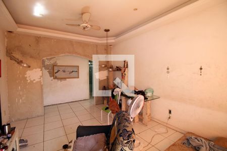 Sala de casa para alugar com 3 quartos, 35m² em Olaria, Rio de Janeiro