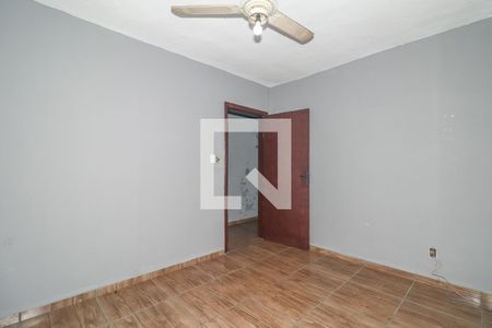 Quarto de apartamento para alugar com 2 quartos, 73m² em Humaitá, Porto Alegre