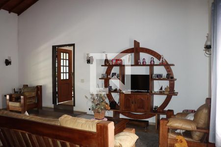 Casa para alugar com 3 quartos, 400m² em Santana, Cotia