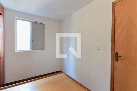 Quarto 1 de apartamento para alugar com 2 quartos, 47m² em Jardim do Tiro, São Paulo