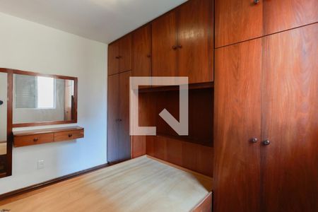 Quarto 1 de apartamento para alugar com 2 quartos, 47m² em Jardim do Tiro, São Paulo