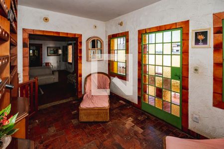 Casa para alugar com 5 quartos, 535m² em Castelo, Belo Horizonte