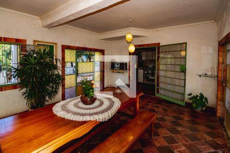 Casa para alugar com 5 quartos, 535m² em Castelo, Belo Horizonte