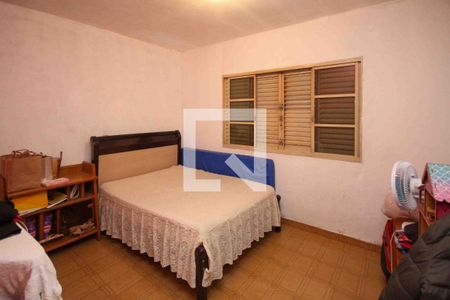 Casa à venda com 3 quartos, 250m² em Vila Ema, São Paulo