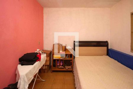 Casa à venda com 3 quartos, 250m² em Vila Ema, São Paulo