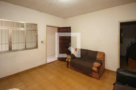 Casa à venda com 3 quartos, 250m² em Vila Ema, São Paulo