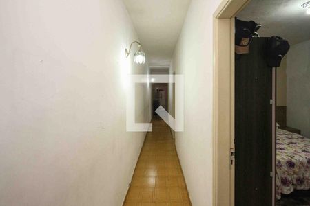 Corredor de casa à venda com 3 quartos, 250m² em Vila Ema, São Paulo