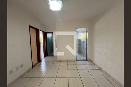 Sala de apartamento para alugar com 2 quartos, 50m² em São Francisco, Belo Horizonte