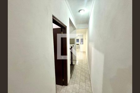 Corredor de casa para alugar com 3 quartos, 240m² em Parque Boturussu, São Paulo