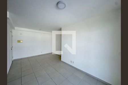 Sala de apartamento à venda com 2 quartos, 60m² em Picanço, Guarulhos