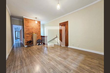 Sala de casa para alugar com 3 quartos, 130m² em Vila Fazzeoni, São Paulo