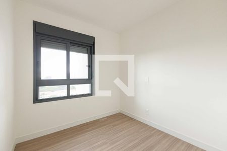 Quarto  de apartamento para alugar com 2 quartos, 71m² em Jardim Lindóia, Porto Alegre