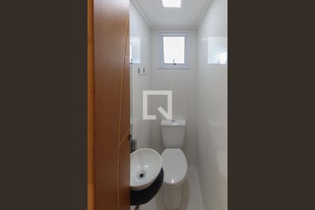 Lavabo de apartamento para alugar com 3 quartos, 65m² em Vila Nova Mazzei, São Paulo