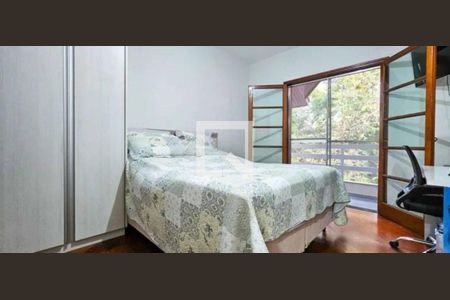 Casa à venda com 3 quartos, 179m² em Jardim das Vertentes, São Paulo