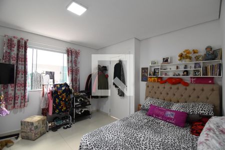 Quarto 1 de casa para alugar com 5 quartos, 300m² em Barreirinha, Curitiba