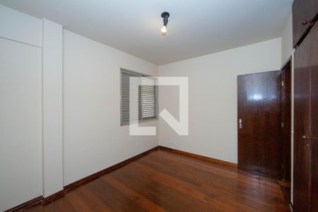 QUARTO1 de apartamento para alugar com 4 quartos, 145m² em Santo Antônio, Belo Horizonte