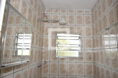 Banheiro de casa para alugar com 1 quarto, 120m² em Jardim de Lourdes, Embu das Artes