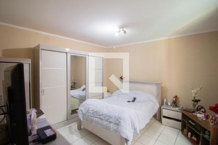 QUARTO de casa à venda com 7 quartos, 300m² em Vila Romero, São Paulo