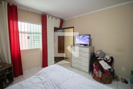 QUARTO de casa à venda com 7 quartos, 300m² em Vila Romero, São Paulo