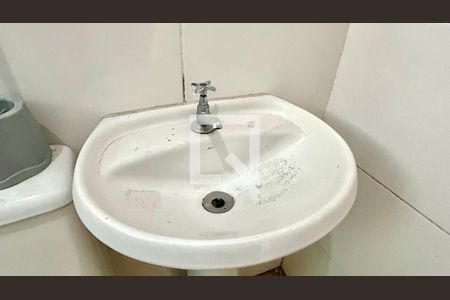 Banheiro de casa para alugar com 1 quarto, 36m² em Parque Continental Ii, Guarulhos