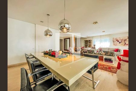 Apartamento à venda com 4 quartos, 302m² em Vila Uberabinha, São Paulo