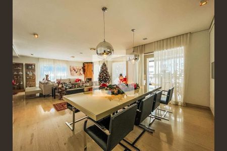 Apartamento à venda com 4 quartos, 302m² em Vila Uberabinha, São Paulo
