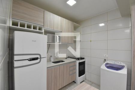 Cozinha de apartamento para alugar com 1 quarto, 33m² em Bigorrilho, Curitiba