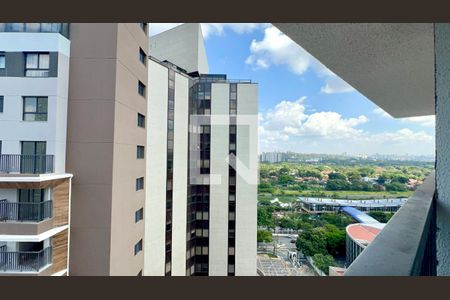 Varanda de kitnet/studio para alugar com 1 quarto, 27m² em Pinheiros, São Paulo