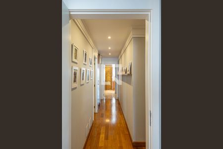 Corredor de apartamento à venda com 4 quartos, 249m² em Indianópolis, São Paulo