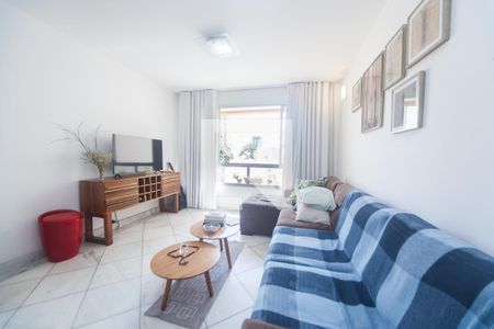 Sala de TV de apartamento à venda com 4 quartos, 110m² em Buritis, Belo Horizonte