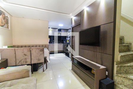 Sala de casa de condomínio à venda com 2 quartos, 75m² em Itaquera, São Paulo