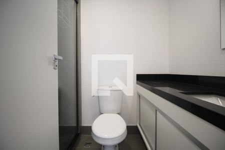 Banheiro da Suíte 1 de apartamento à venda com 2 quartos, 62m² em Rio Branco, Porto Alegre