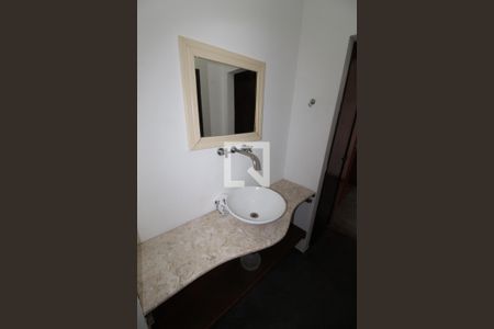 Banheiro da Suíte 1 de casa para alugar com 3 quartos, 137m² em Vila Industrial, São José dos Campos